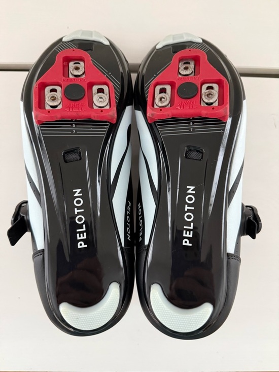 Peloton Cycling Shoes EU 43/ Men’s 10 Women’s 11 Spin Bike Shoes with Cleats main image 6